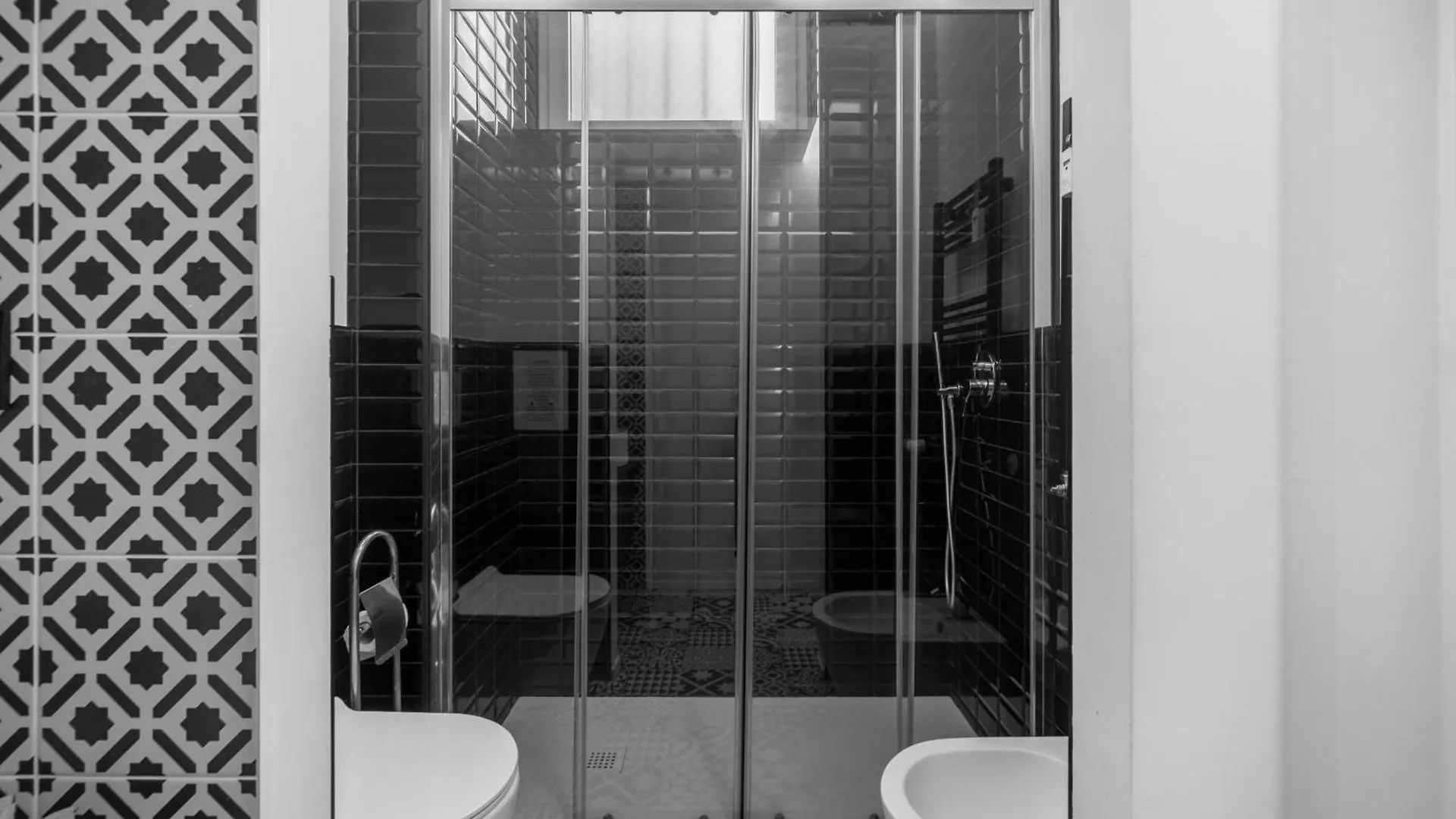 Pag60 -Crescenzago-Luxury Green House Milan Apartment